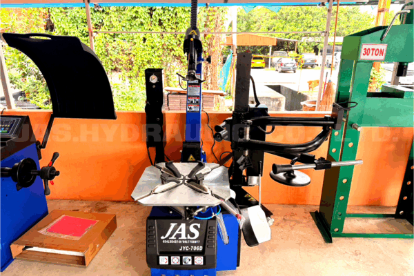 1.2รีวิว-เครื่องถอดยางล็อกลม รุ่น 706DS