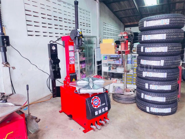 เครื่องถอดยางล็อกลม<br />รุ่น 706D<br /><br /> - Image 2