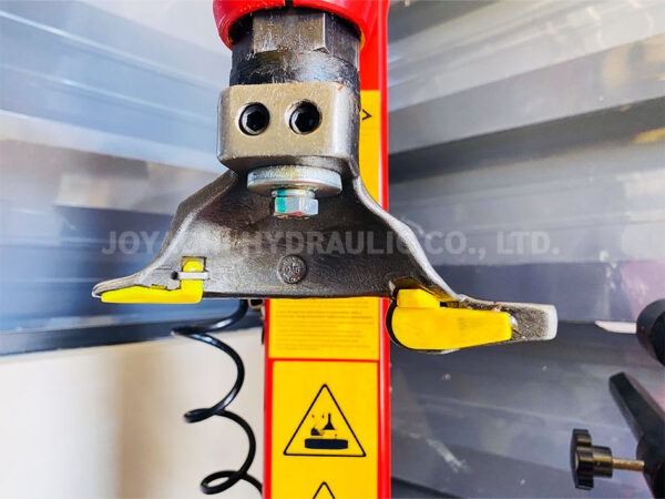 เครื่องถอดยางแบบล็อกลม<br />รุ่น 885<br /><br /> - Image 10