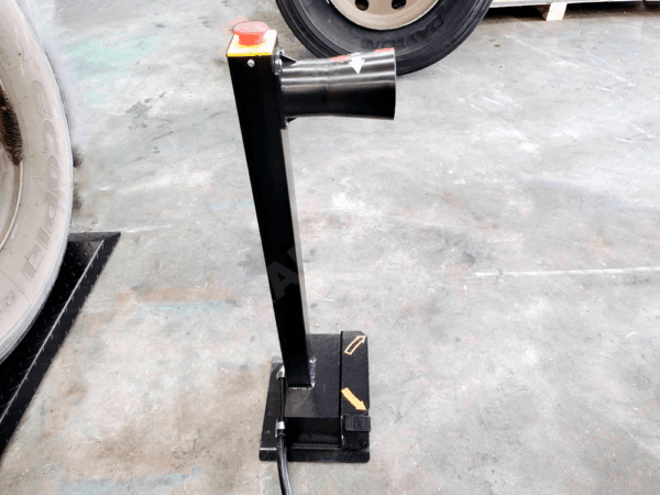 เครื่องถอดยางรถบรรทุก<br />รุ่น T568<br/><br/> - Image 4