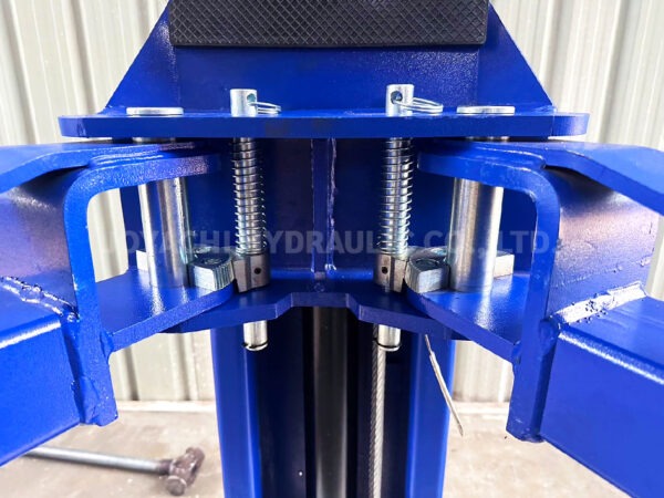 ลิฟท์ยกรถคานบน 4.5 ตัน<br />รุ่น L-LM650<br/><br/> - Image 8