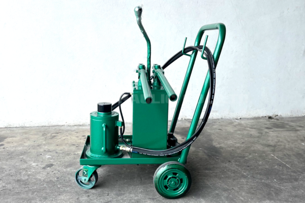 2.รีวิว-แม่แรงสนาม 60 ตัน (สีเขียว)