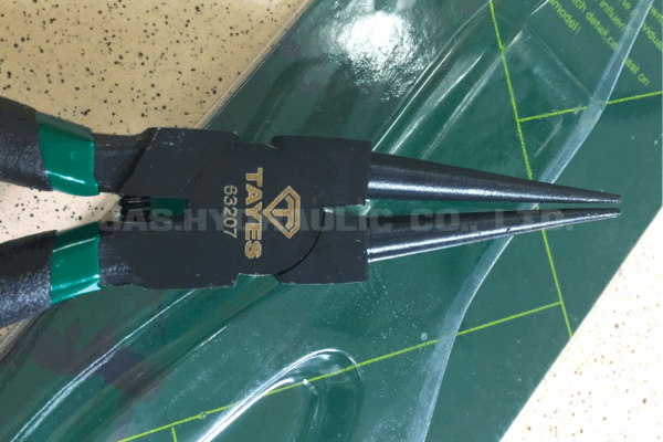 3.รีวิว-คีมหนีบปลายแหลม รหัส 63207