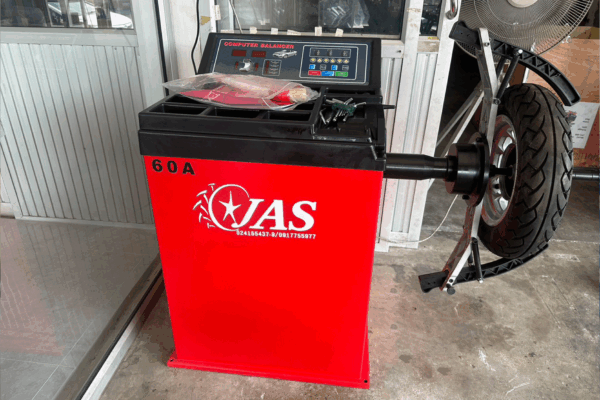 4.รีวิว-เครื่องถ่วงล้อ 60A