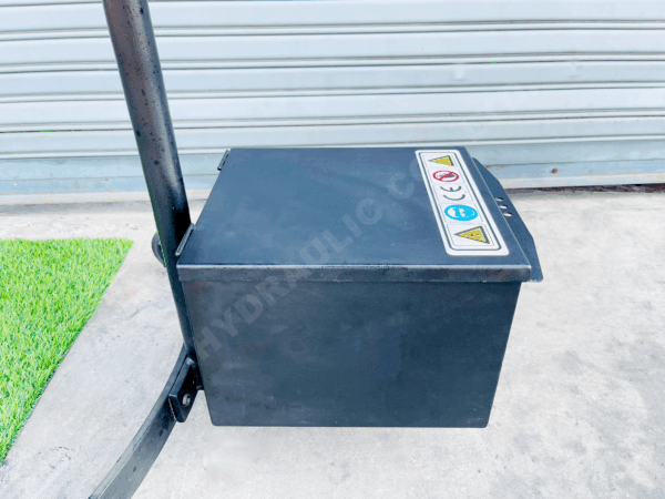 เครื่องเจียรจานเบรคประชิดรถ<br />รุ่น 2002 - Image 6