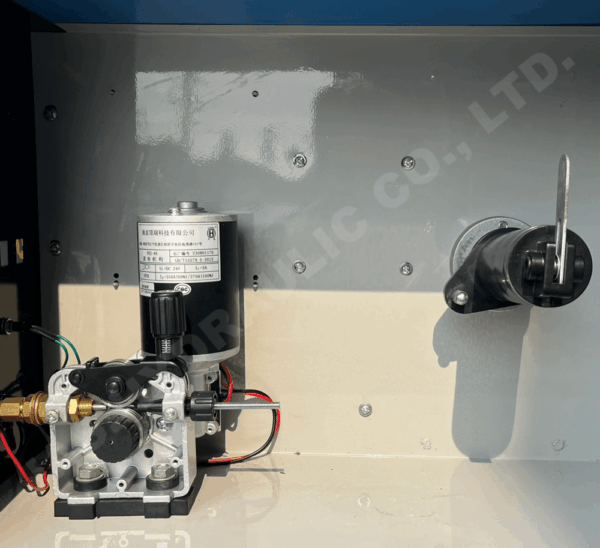 เครื่องเชื่อม Co2<br />รุ่น YY-270 - Image 4