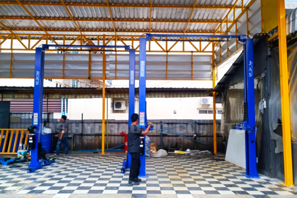 ลิฟท์ยกรถคานบน 4.5 ตัน รุ่น L-LM650 (3)