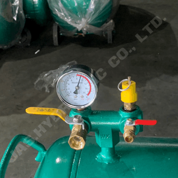 ปั๊มลม 180 ลิตร<br />มอเตอร์ Mitsubishi<br />รุ่น GA-180A - Image 4