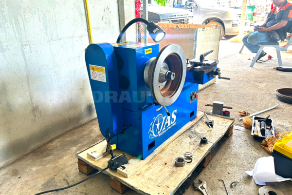 เครื่องเจียรจานเบรค (รุ่น C9450)2