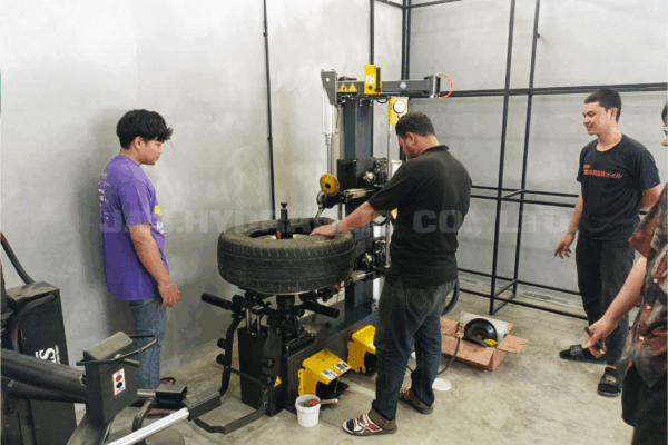 4.รีวิว-เครื่องถอดยาง รุ่น D-550